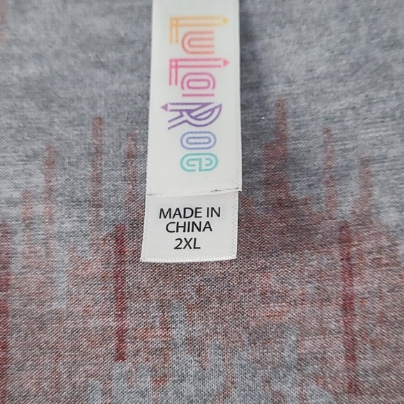 Lularoe Perfect Tee size 2XL - Picture 2 of 2